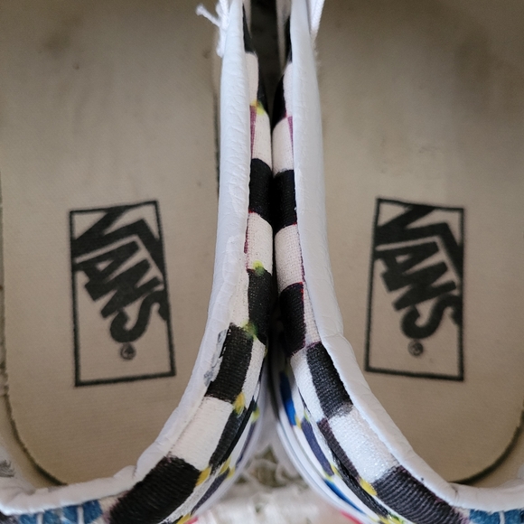 VANS hand painted π¨ Ghostbuster snickers. Size 7 - Picture 8 of 11